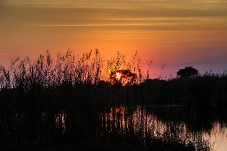 Sonnenuntergang am Kwando bei Dans Majunje Camp