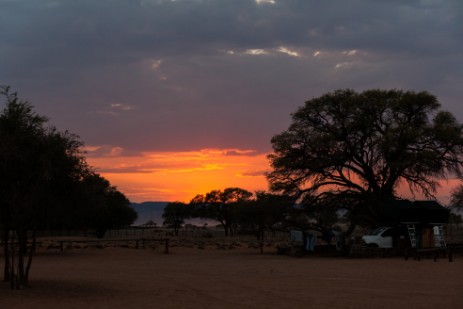 Sonnenuntergang am Sesriem Campsite